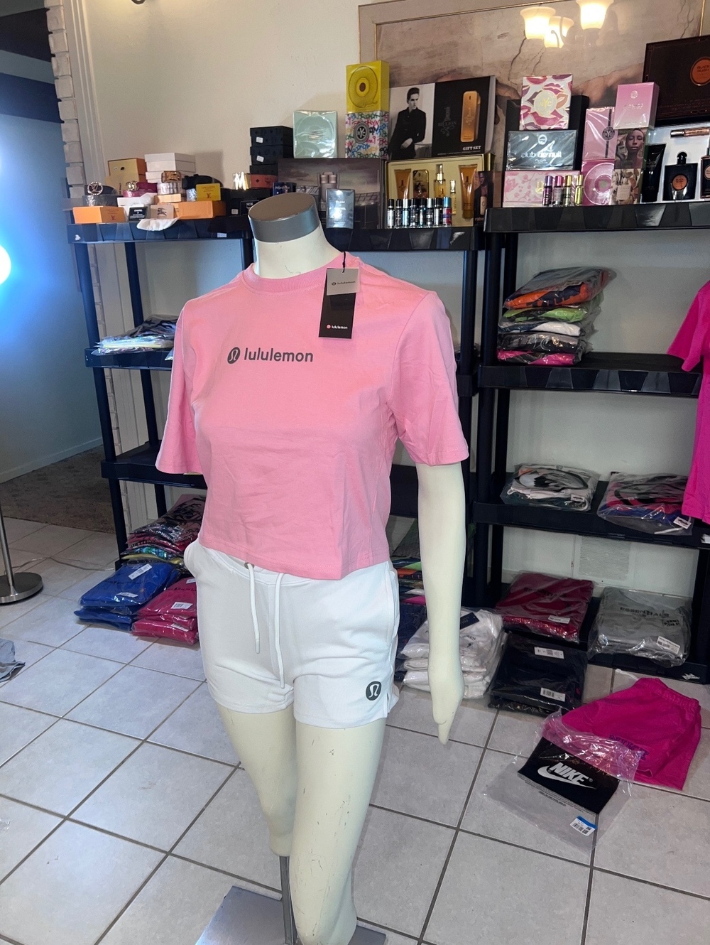 Women’s Lululemon croptop/short set 2XL